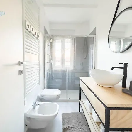 Economo B1 Tirabora Short Rent Apartment Trieste Exterior photo