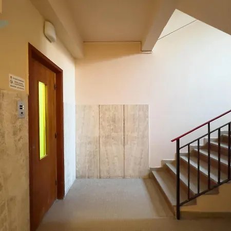 Economo B1 Tirabora Short Rent Apartment Trieste Exterior photo