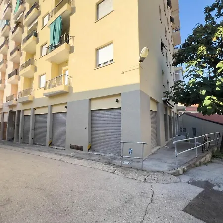 Economo B1 Tirabora Short Rent Apartment Trieste Exterior photo