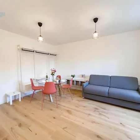 Economo B1 Tirabora Short Rent Apartment Trieste Exterior photo