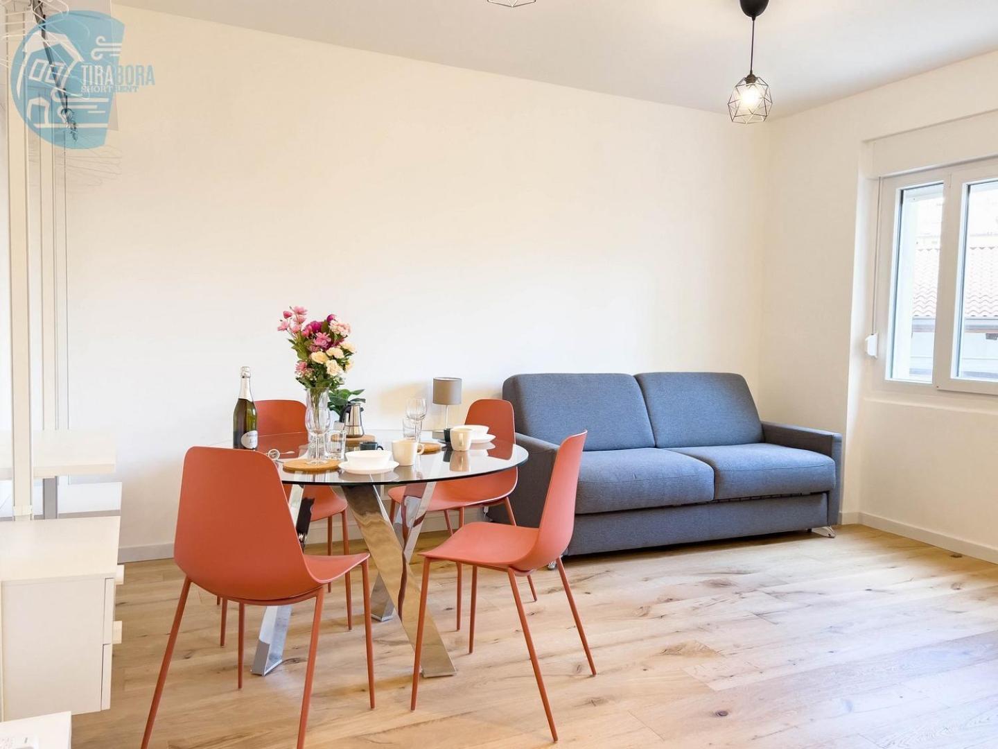 Economo B1 Tirabora Short Rent Apartment Trieste